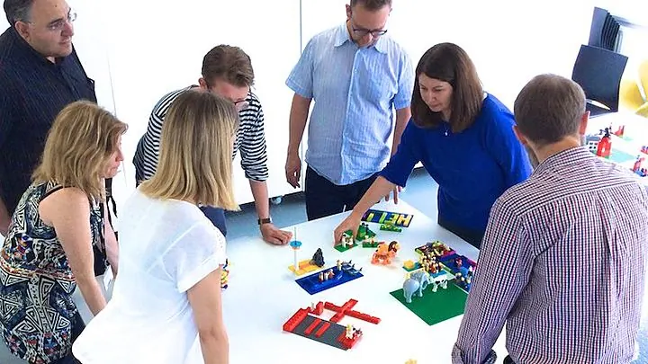 London College of Communication: Insight into a complex system